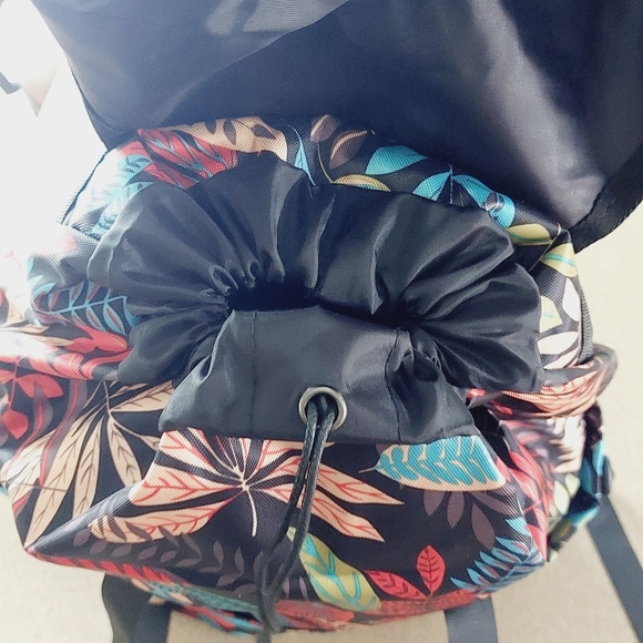 Tropical Leaves Drawstring Backpack Colorful Day Bag - Picture 13 of 13